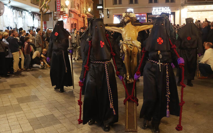 procesion viernes santo
